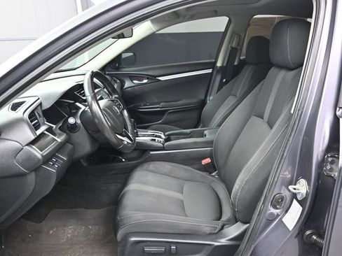 Used 2019 Honda Civic EX image 6