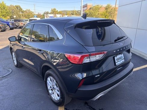 Used 2022 Ford Escape SE w/ Convenience Package image 5