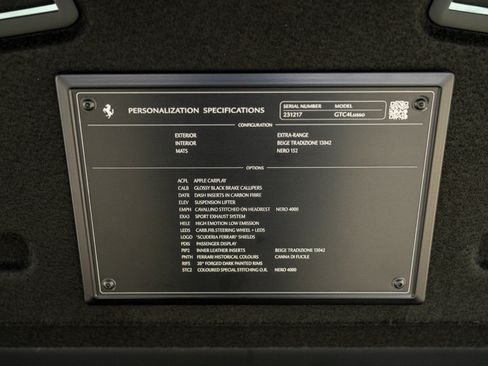 Used 2018 Ferrari GTC4Lusso AWD/4WD image 22
