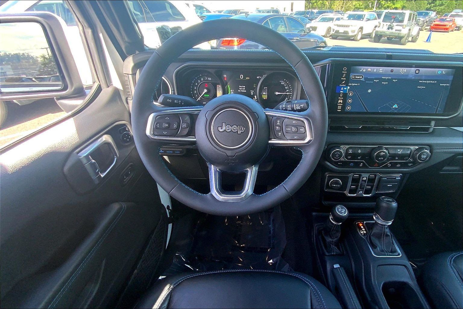 Used 2024 Jeep Wrangler High Altitude AWD/4WD image 5