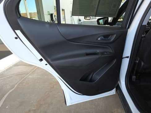 Used 2024 Chevrolet Equinox LT w/ LPO, Floor Liner Package image 42