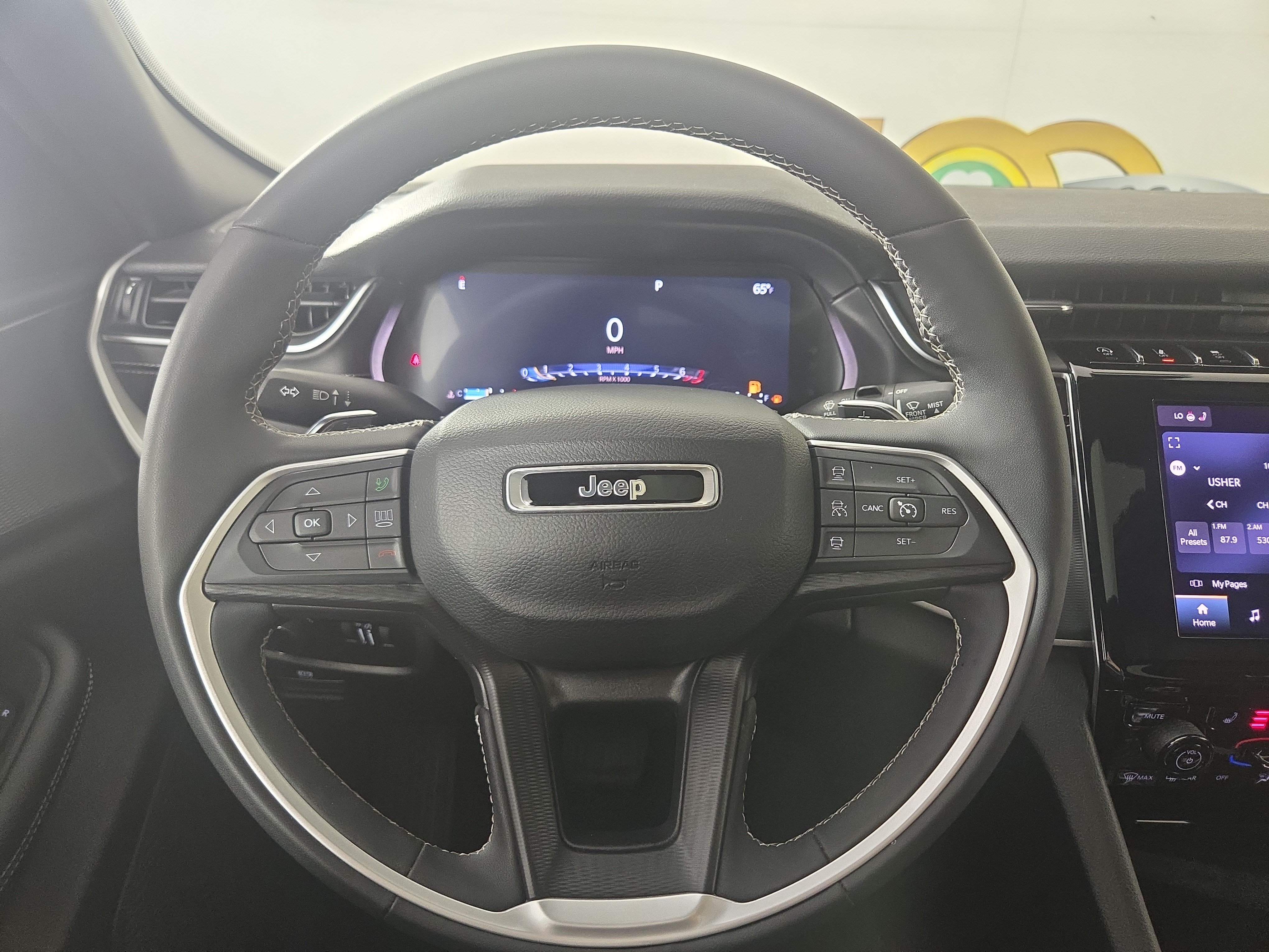 Used 2023 Jeep Grand Cherokee Altitude AWD/4WD image 14