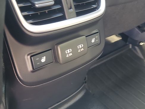 Used 2022 Subaru Outback Limited AWD/4WD image 16