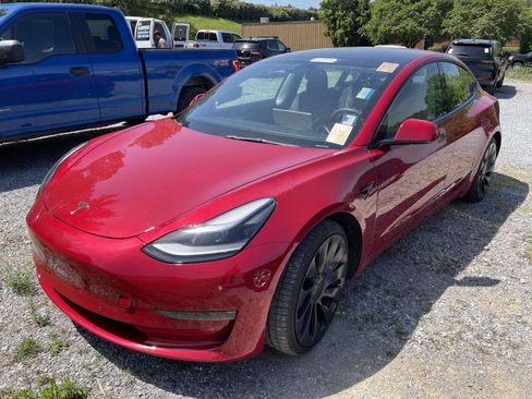 Used 2022 Tesla Model 3 Performance image 3