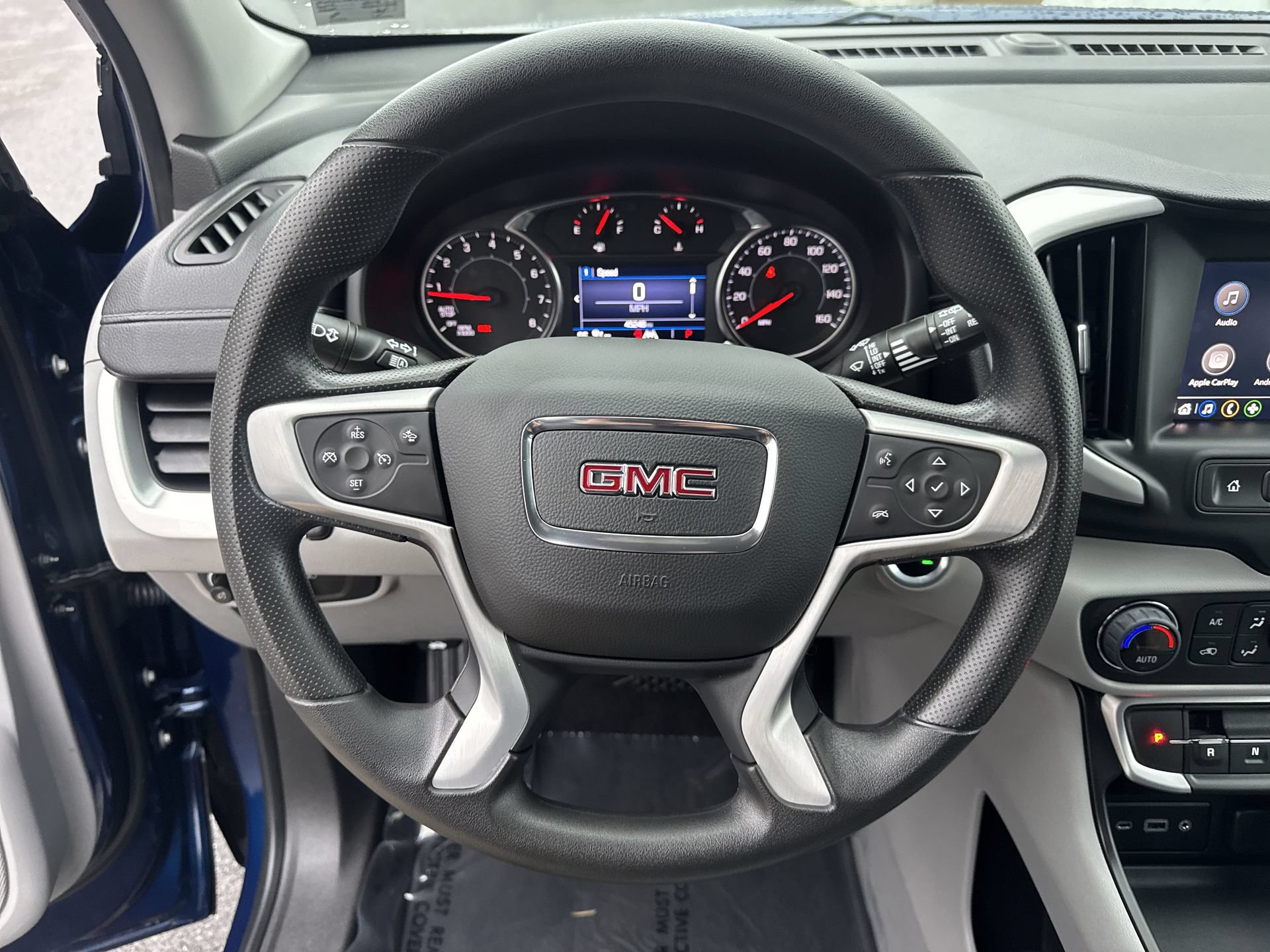 Certified 2022 GMC Terrain SLE w/ Driver Convenience Package AWD/4WD image 11