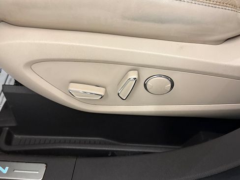 Used 2016 Lincoln MKX Reserve FWD image 22