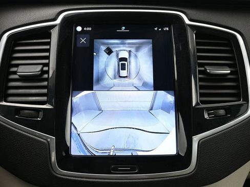 Used 2024 Volvo XC90 B6 Plus AWD/4WD image 23