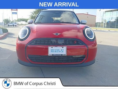 Used 2025 MINI Cooper S FWD image 2