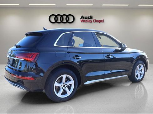 Used 2023 Audi Q5 2.0T Premium w/ Convenience Package image 5