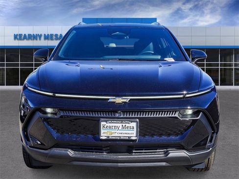 New 2026 Chevrolet Equinox EV LT image 2