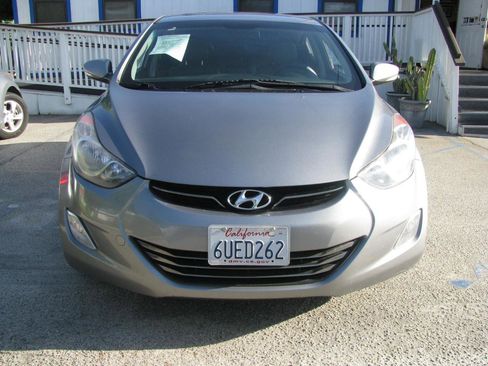 Used 2012 Hyundai Elantra Limited w/ Technology Pkg 5 FWD image 3