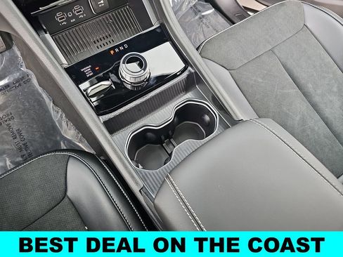 New 2026 Jeep Grand Cherokee Altitude AWD/4WD image 25