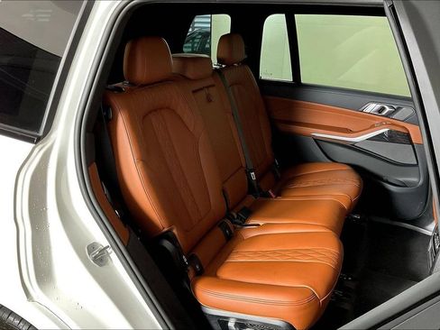 Used 2025 BMW X7 xDrive40i w/ Executive Package AWD/4WD image 26