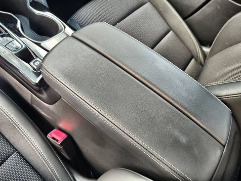 Used 2023 Buick Envision Preferred FWD image 21