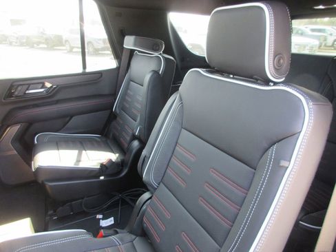 New 2026 GMC Yukon AT4 Ultimate image 12