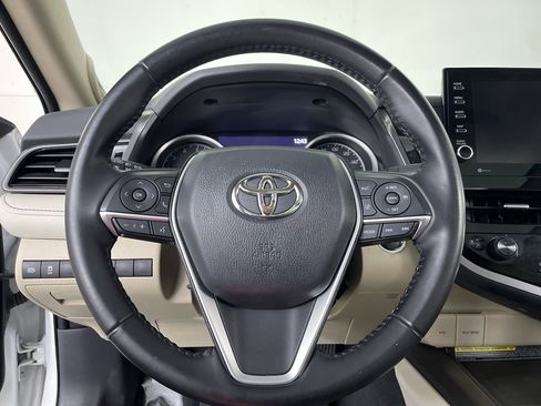 Used 2021 Toyota Camry XLE w/ Carpet Mat Package (TMS) image 13
