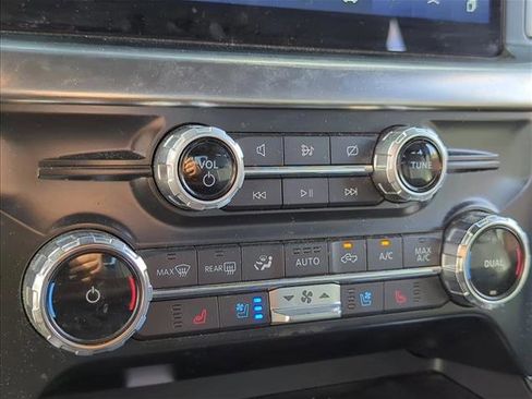 Used 2022 Ford F150 Lariat image 11