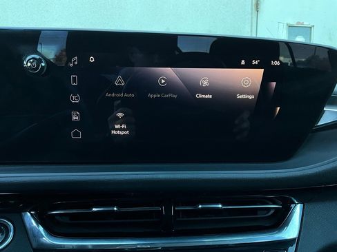 Used 2025 Buick Envista Sport Touring image 28