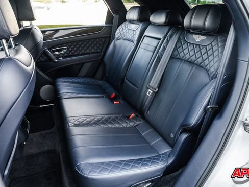 Used 2017 Bentley Bentayga AWD/4WD image 75