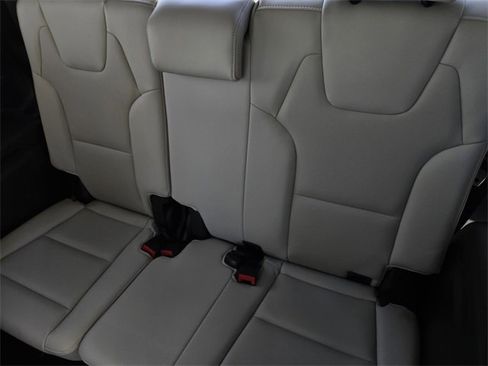 Certified 2025 Kia Telluride S image 15