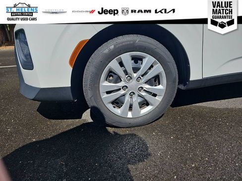 Used 2021 Kia Soul LX FWD image 12