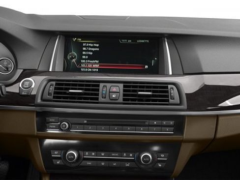 Used 2014 BMW 535i Sedan image 9