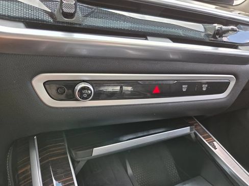 Used 2026 BMW X7 xDrive40i AWD/4WD image 28