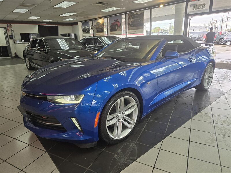 Used 2017 Chevrolet Camaro LT RWD image 3