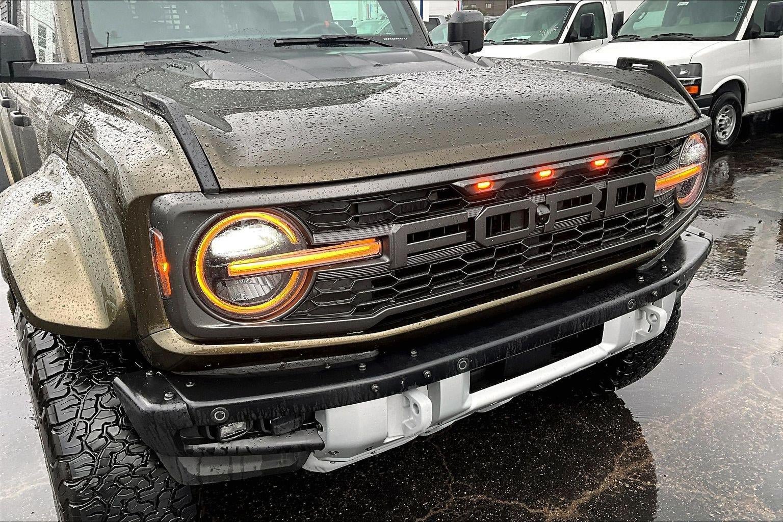 Used 2025 Ford Bronco Raptor AWD/4WD image 3