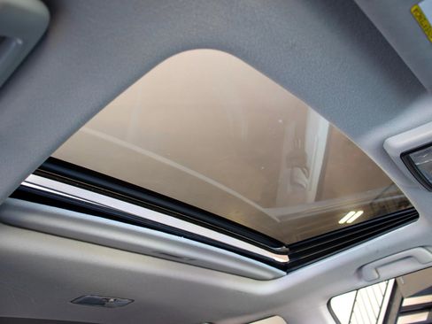 Used 2014 Toyota 4Runner Limited image 19