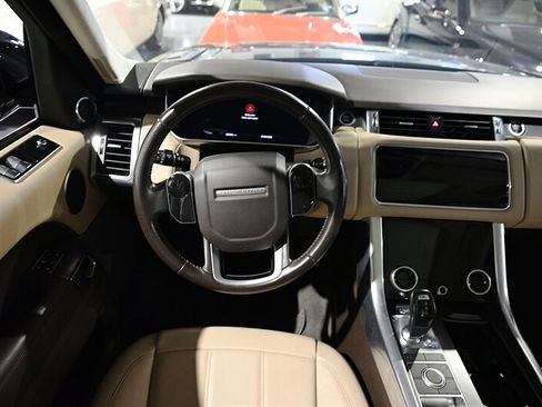 Used 2020 Land Rover Range Rover Sport SE image 28