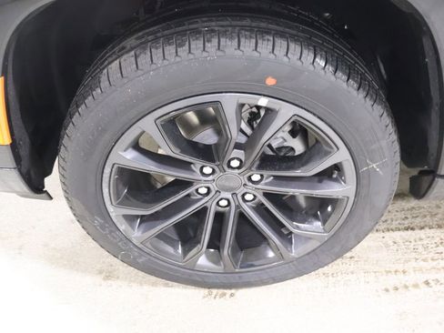 New 2026 Jeep Grand Wagoneer Summit image 7