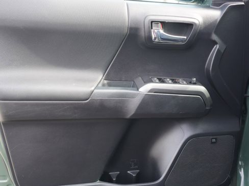 Used 2021 Toyota Tacoma TRD Sport w/ TRD Premium Sport Package image 20