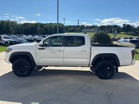 Used 2021 Toyota Tacoma TRD Pro AWD/4WD image 4