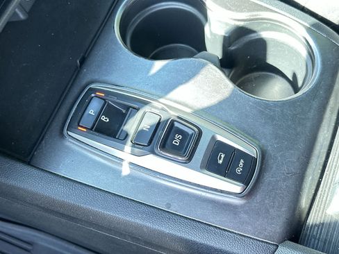 Used 2022 Honda Pilot Sport image 23