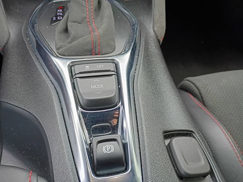 Used 2022 Chevrolet Camaro ZL1 RWD image 19