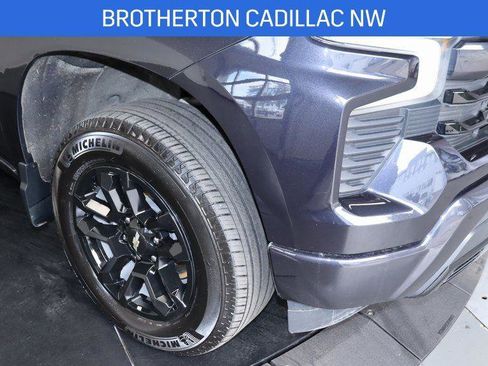 Used 2024 Chevrolet Silverado 1500 RST w/ Convenience Package II image 13