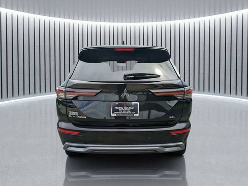 New 2026 Mitsubishi Outlander SEL FWD image 5