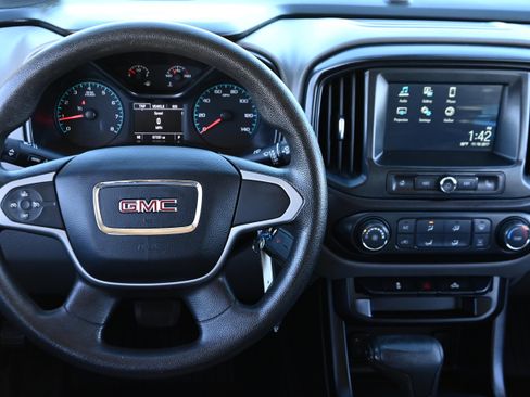 Used 2017 GMC Canyon 2WD Crew Cab w/ Convenience Package image 30