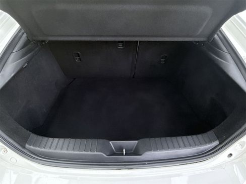 Used 2021 MAZDA MAZDA3 s image 39