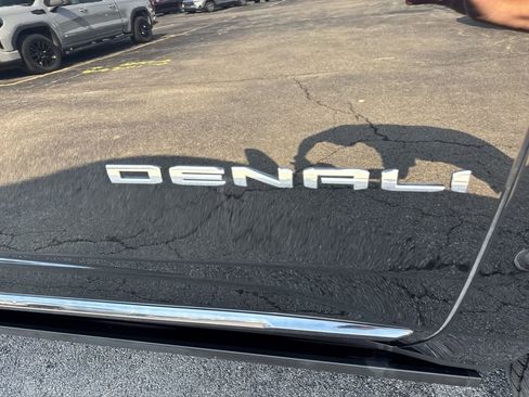 Certified 2023 GMC Yukon Denali Ultimate image 31