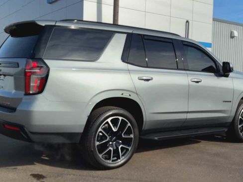 Used 2024 Chevrolet Tahoe RST w/ Luxury Package image 2