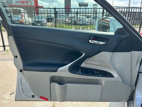 Used 2009 Lexus IS 250 AWD image 6