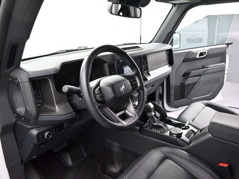 Used 2025 Ford Bronco Badlands AWD/4WD image 15