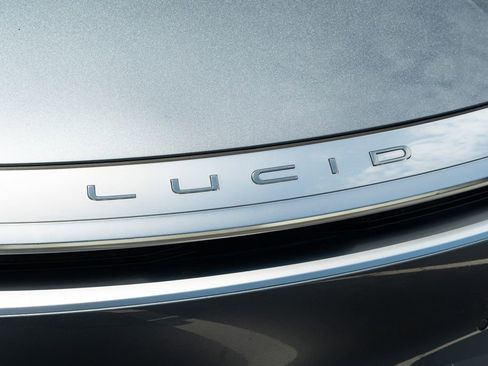 Used 2024 Lucid Air Touring AWD/4WD image 6