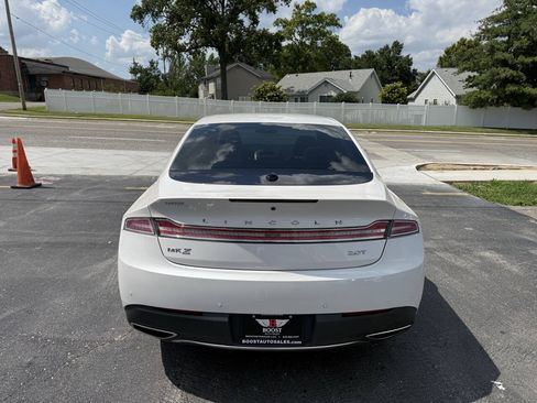 Used 2017 Lincoln MKZ Premiere FWD image 6
