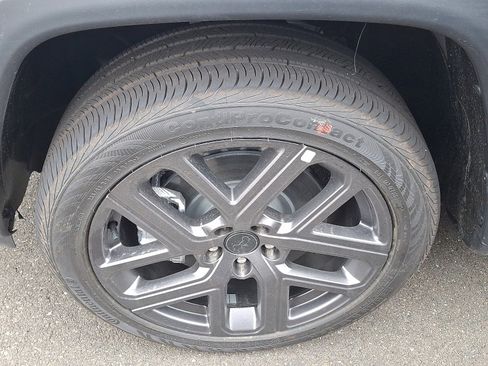 New 2026 Jeep Compass Limited image 4