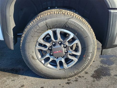 New 2026 GMC Sierra 2500 SLT w/ SLT Convenience Package image 5