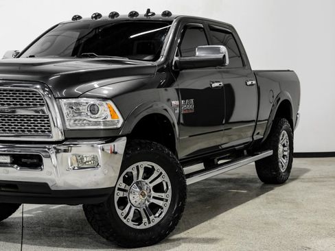 Used 2018 RAM 2500 Laramie w/ Convenience Group AWD/4WD image 13