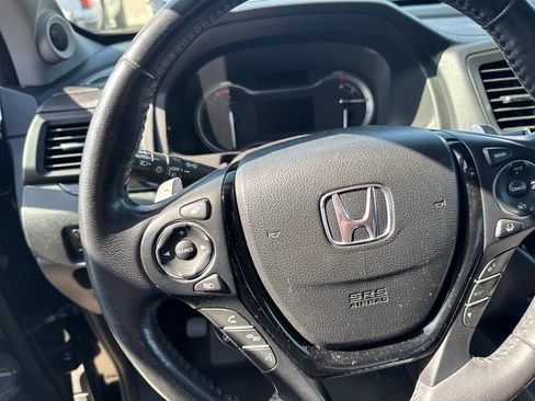 Used 2017 Honda Pilot Elite image 9